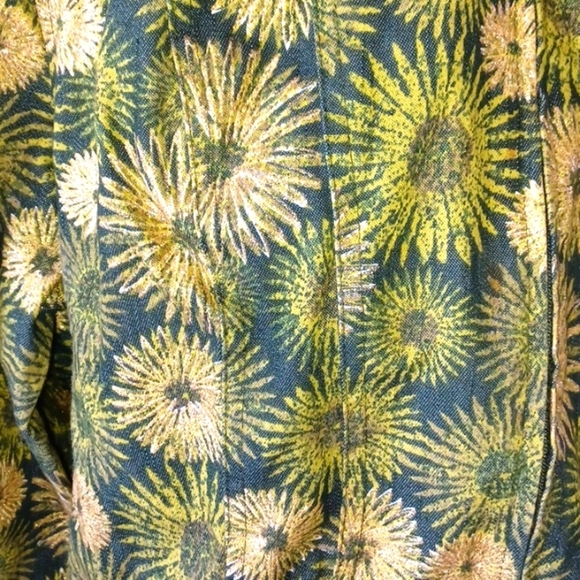 Christopher Banks XL Jacket Zip Front, snap sleeve, Green with gold accents - Picture 2 of 9